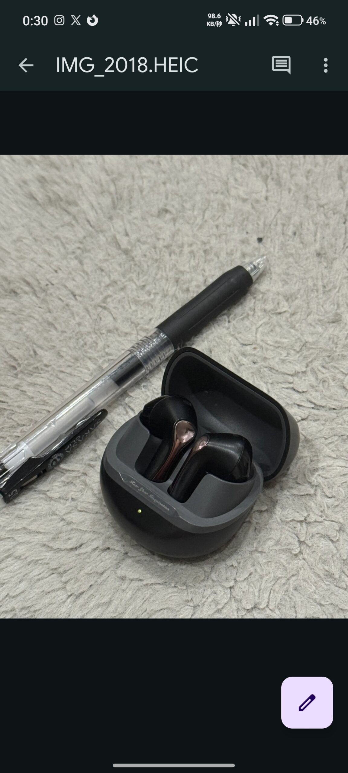 SOUNDPEATS Air5のケースを開いた実機写真