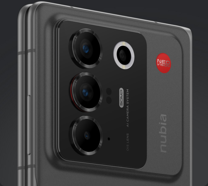 nubia Foldの公式画像